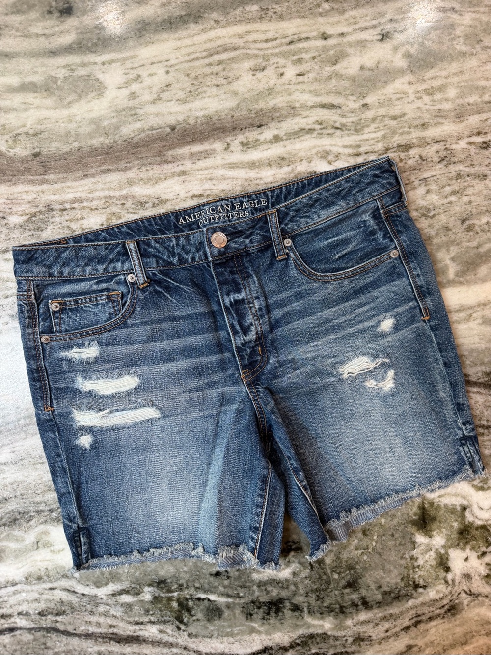 American Eagle “Slouchy Bermuda” Distressed Blue Denim Cutoff Shorts Size 14